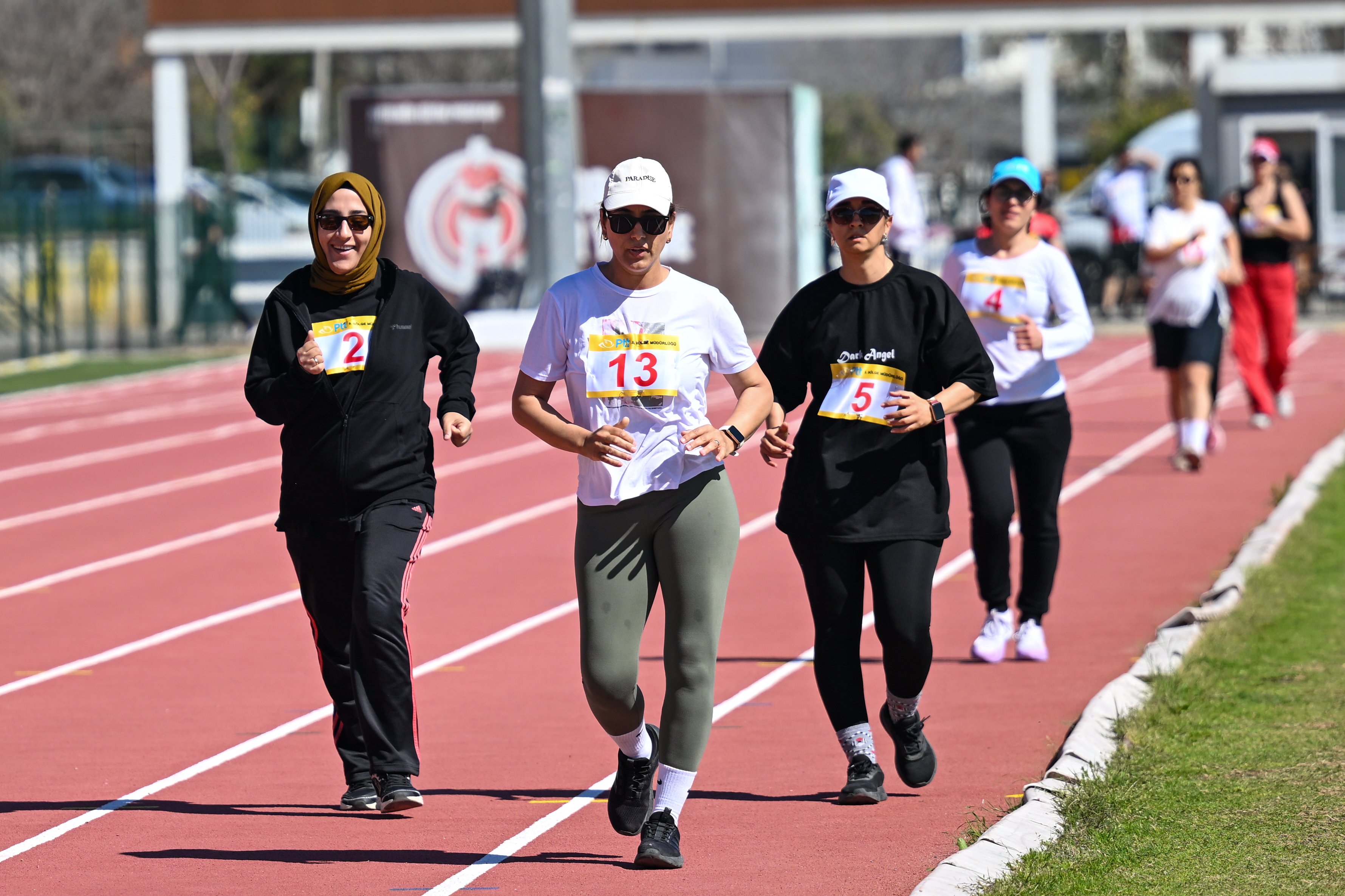 Adana'da posta dağıtıcıları milli takıma seçilebilmek için yarıştı