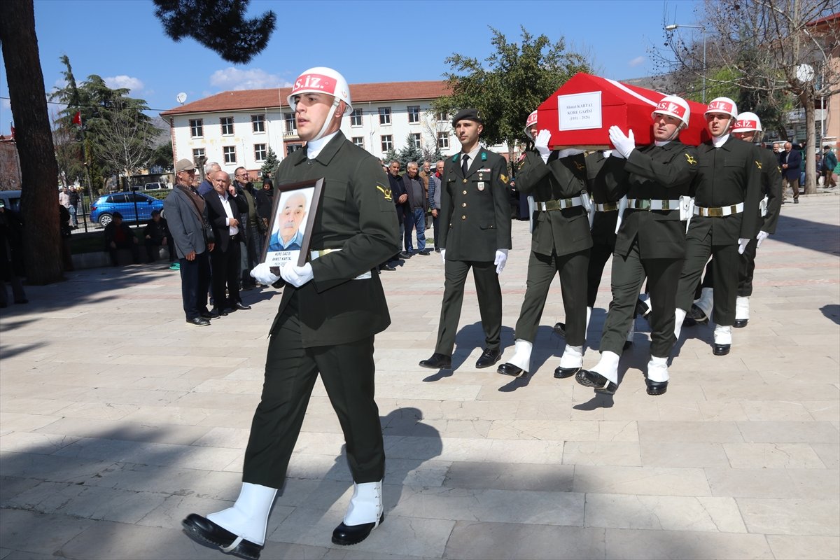 Amasya'da vefat eden Kore gazisi Kartal son yolculuğuna uğurlandı