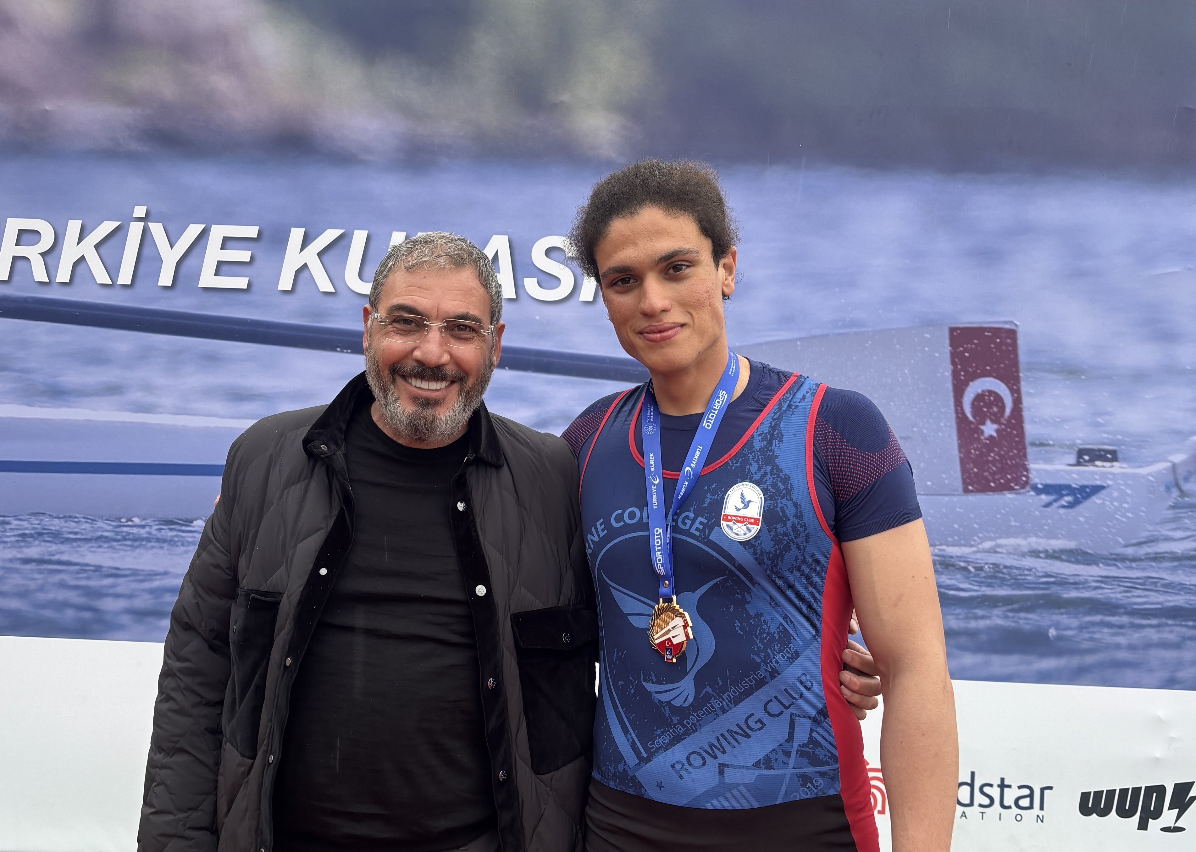 'Arı kuşları' kısa sürede zirveye uçtu