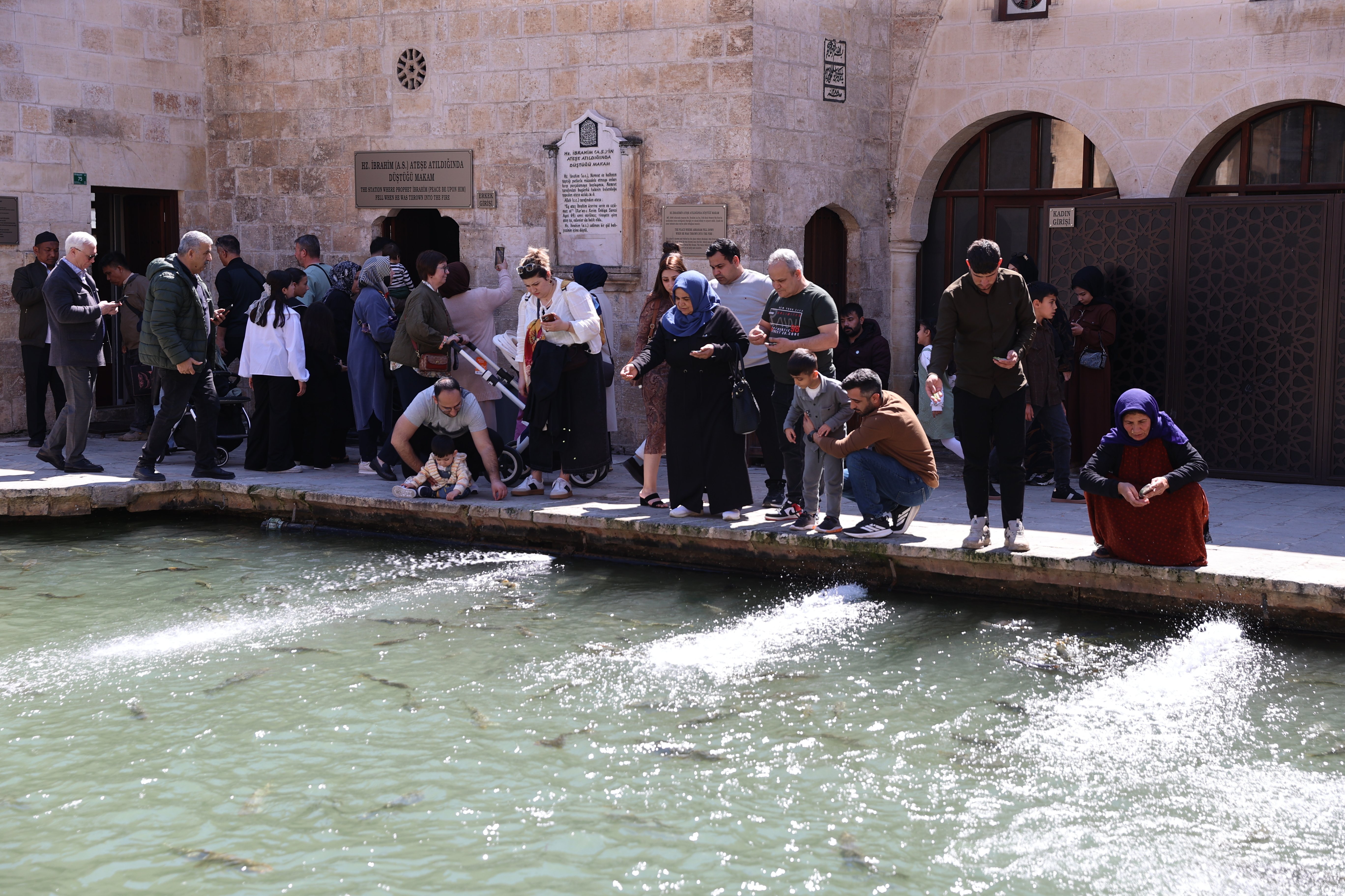 Balıklıgöl'de hafta sonu yoğunluğu