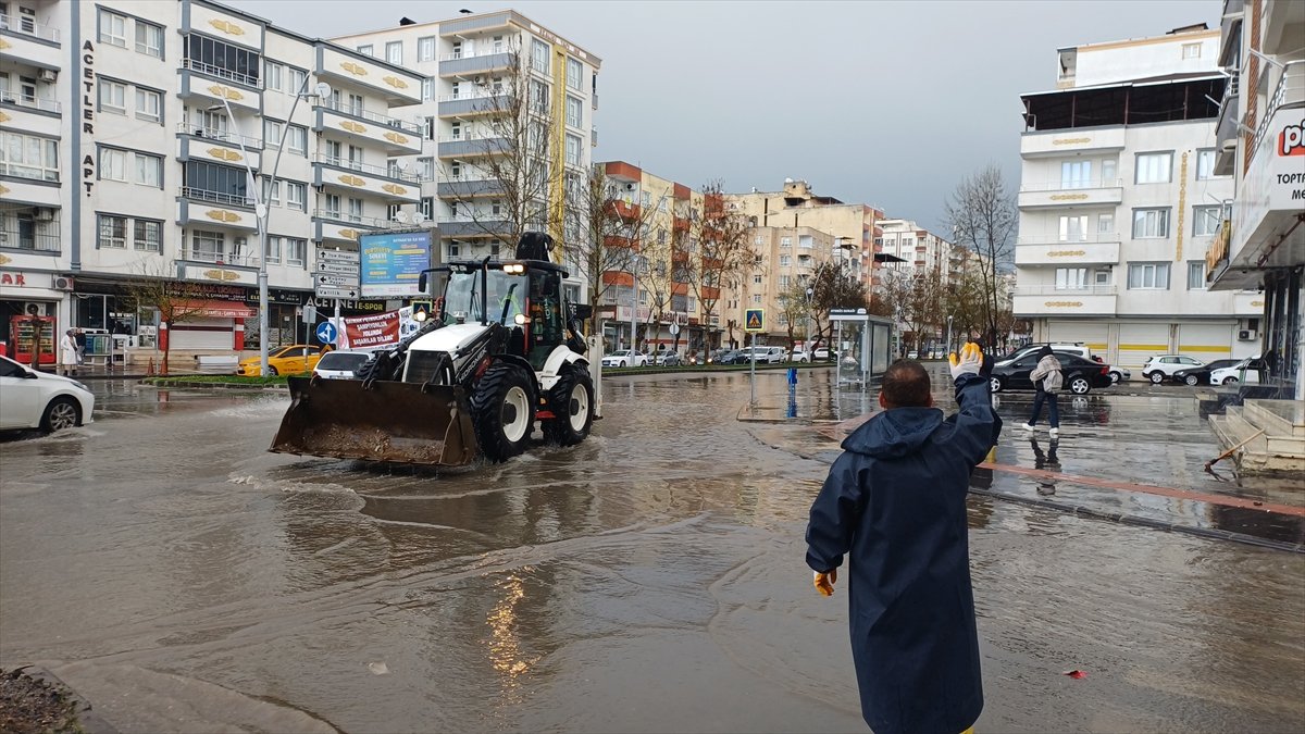 Batman'da sağanak etkili oldu