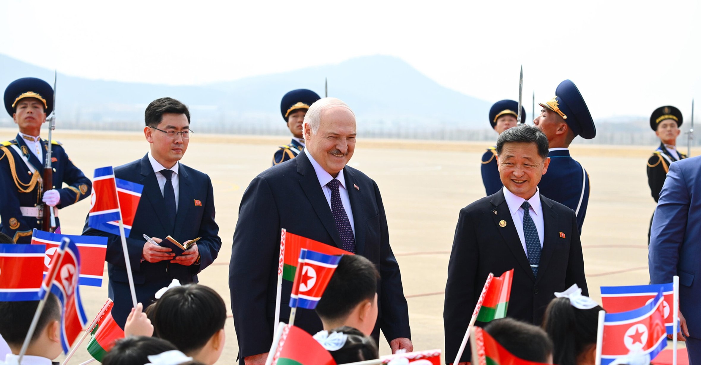 Belarus Cumhurbaşkanı Lukaşenko, Kuzey Kore'de temaslarda bulunuyor