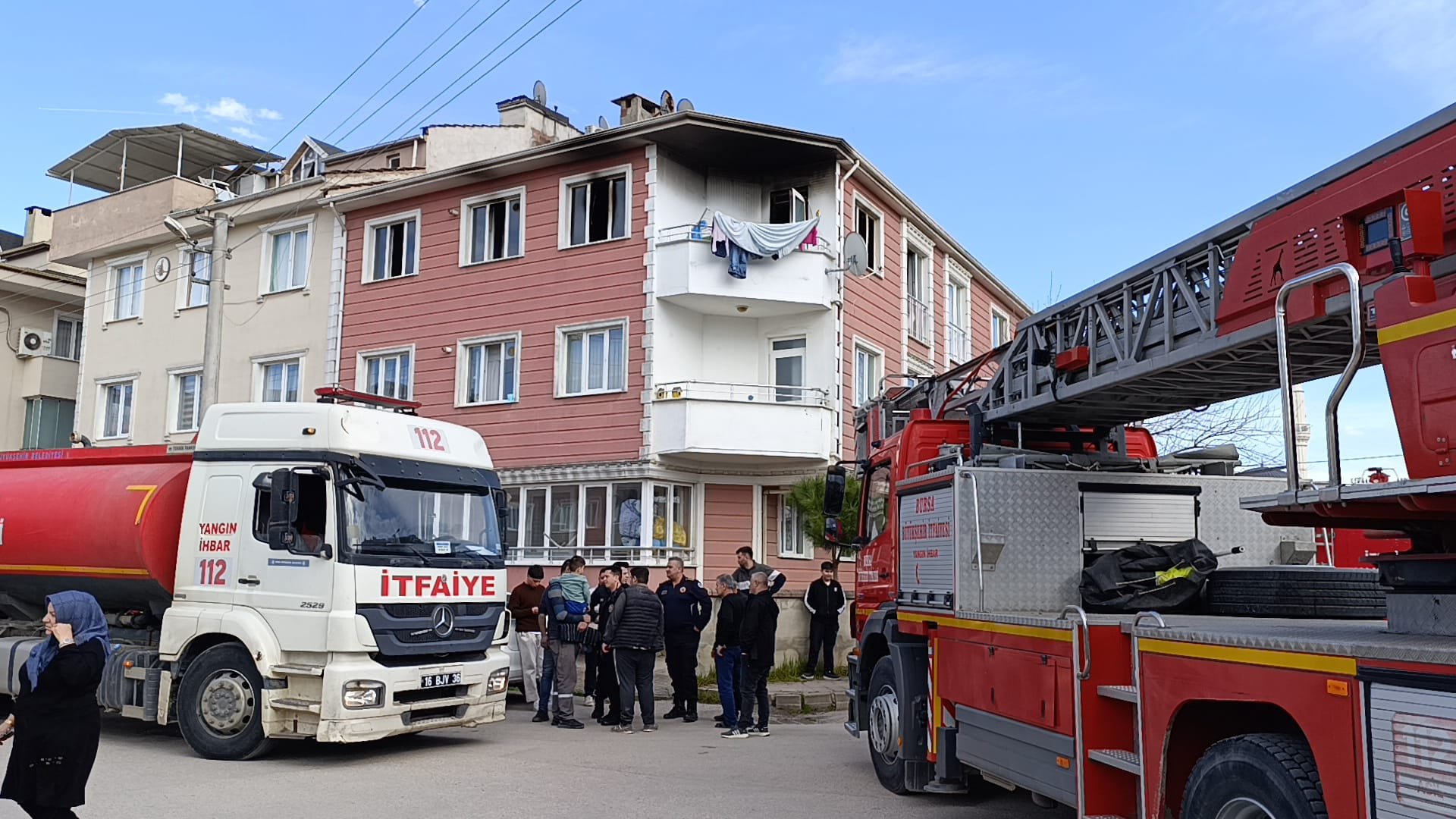 Bursa'da evde çıkan yangında 1 kişi dumandan etkilendi