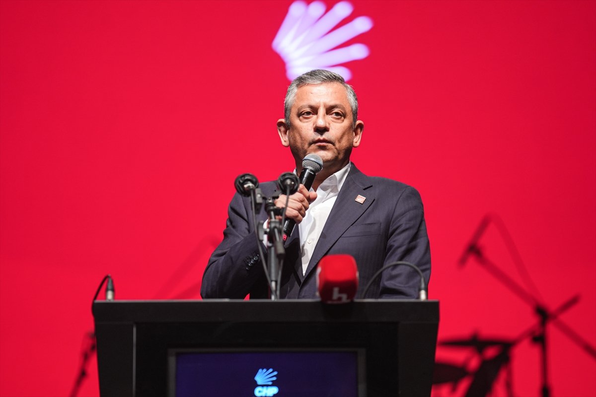 CHP Genel Başkan Özel, 'Benim Adım Özgürlük 'Sanatın, Sözün ve Özgürlüğün Buluşması'' programına katıldı:
