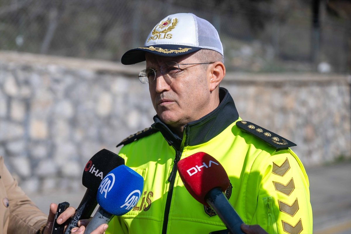 EGM Trafik Başkanı Mutlu, APP ve standart plaka arasındaki farkları açıkladı: