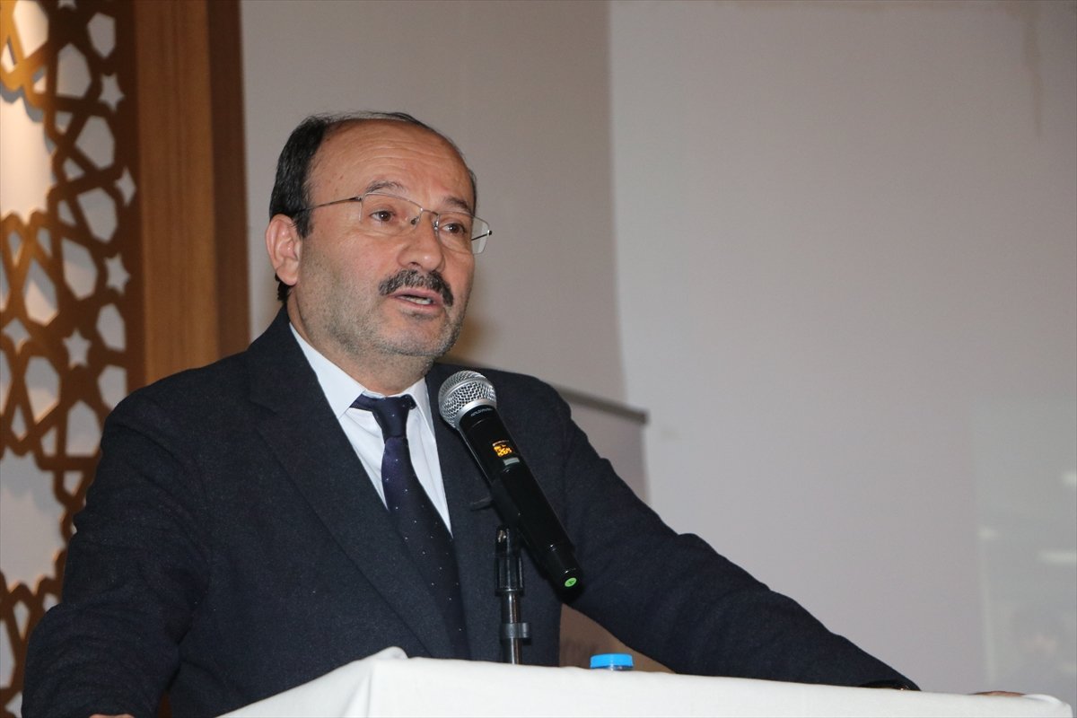 Erzurum'da 'Terapideki Önyargılar Ulusal ETÜ Psikoloji Öğrenci Zirvesi' başladı