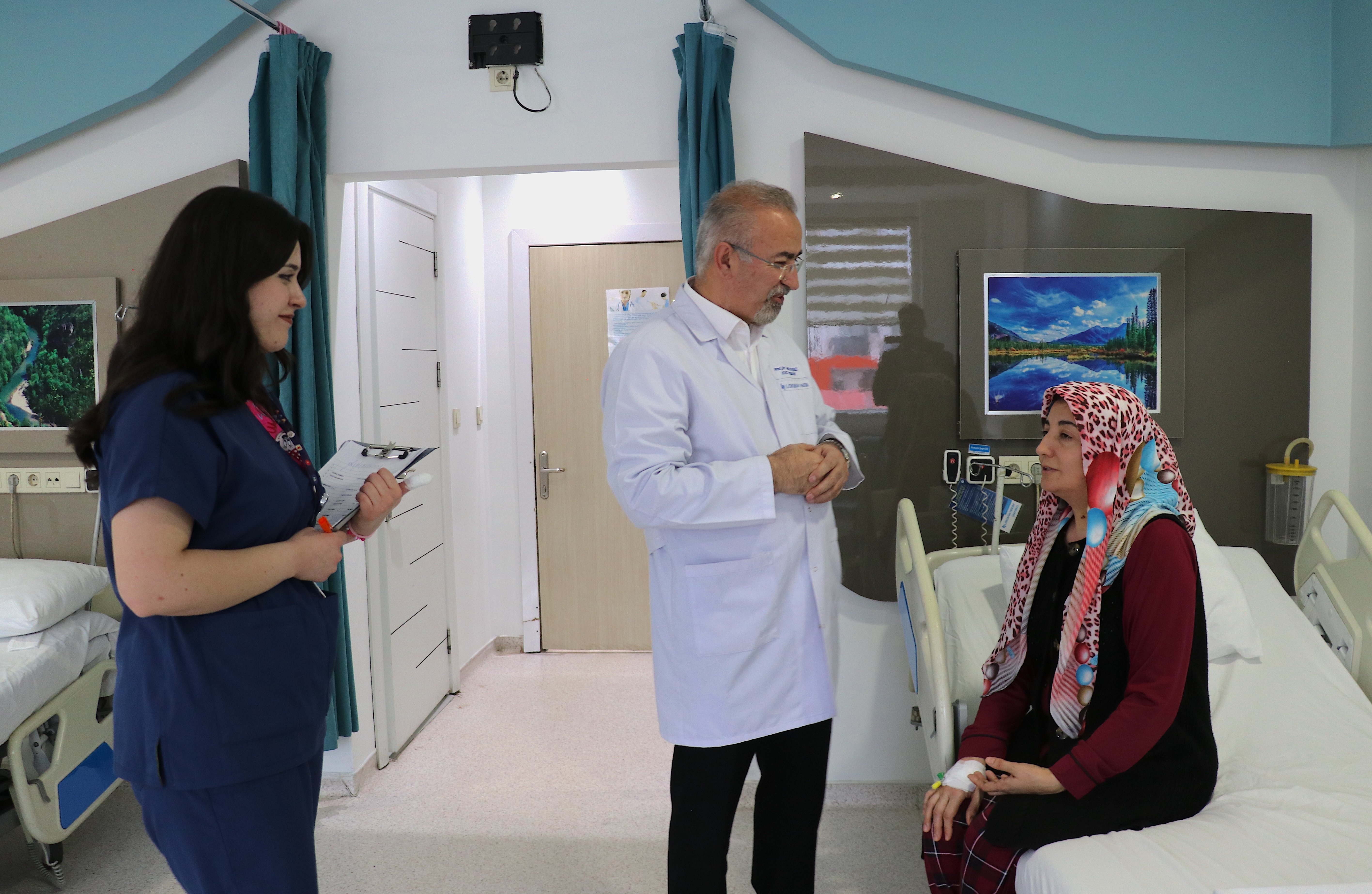 Farklı illerden Van'a gelen 4 kadın 'glomus tümörü' ameliyatıyla iyileşti