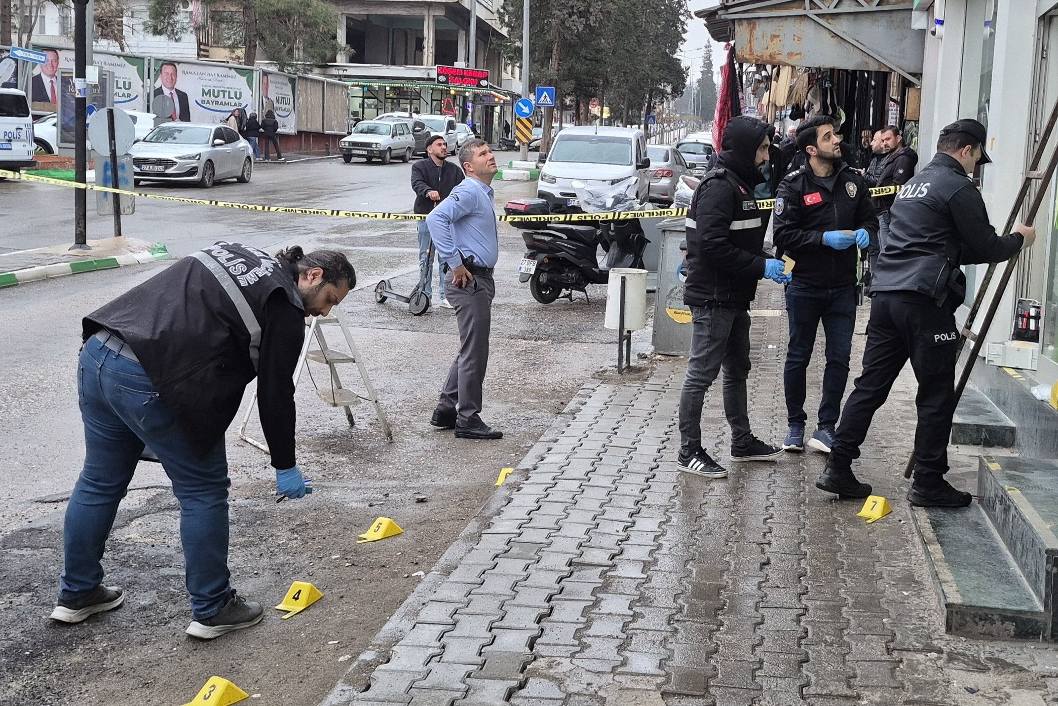 GÜNCELLEME - Gaziantep'te banka şubesine silahlı saldırı