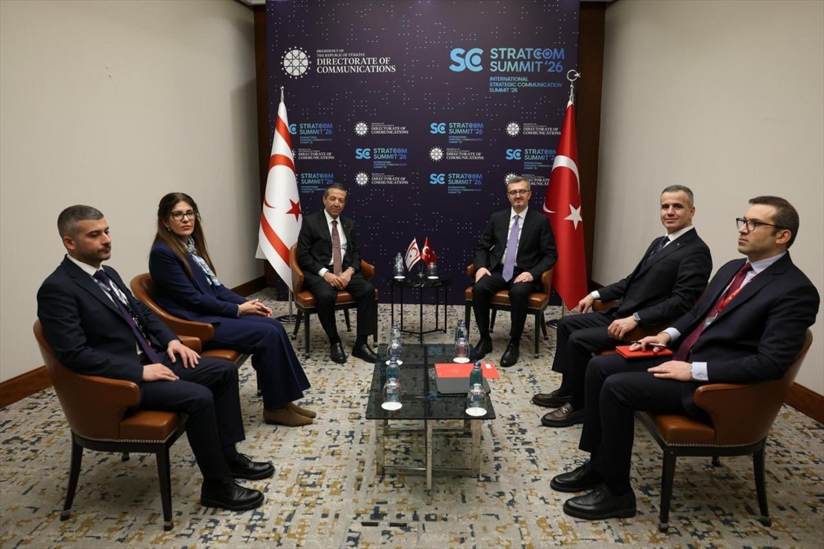 İletişim Başkanı Duran, KKTC Dışişleri Bakanı Ertuğruloğlu ile bir araya geldi