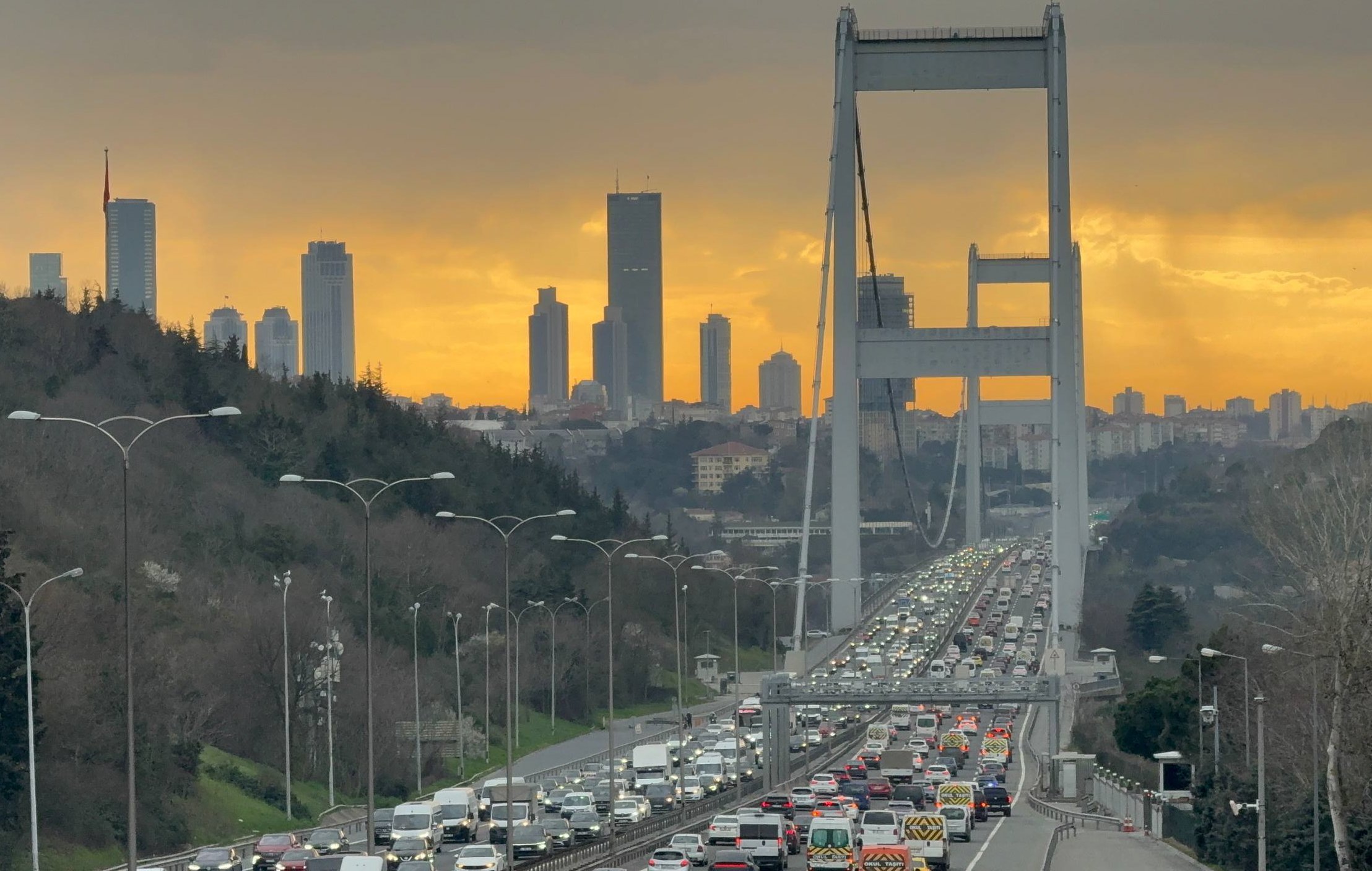 İstanbul'da akşam saatlerinde trafik yoğunluğu yüzde 76'ya çıktı