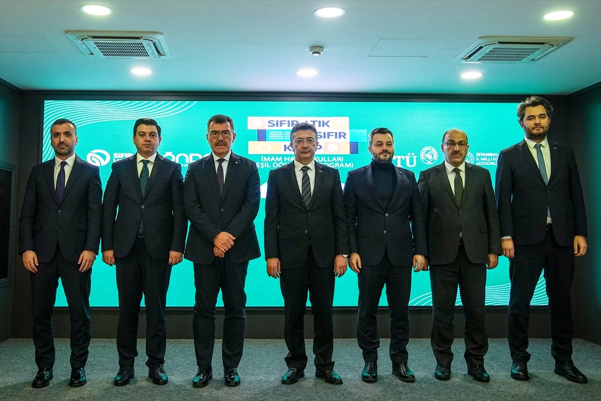 İstanbul'da imam hatip okullarını kapsayan 'Sıfır Atık Sıfır Kayıp' programı tanıtıldı