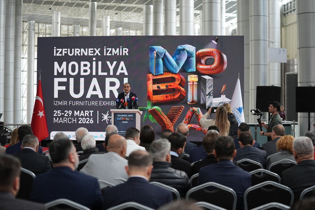 İzmir'de mobilya fuarı kapılarını açtı