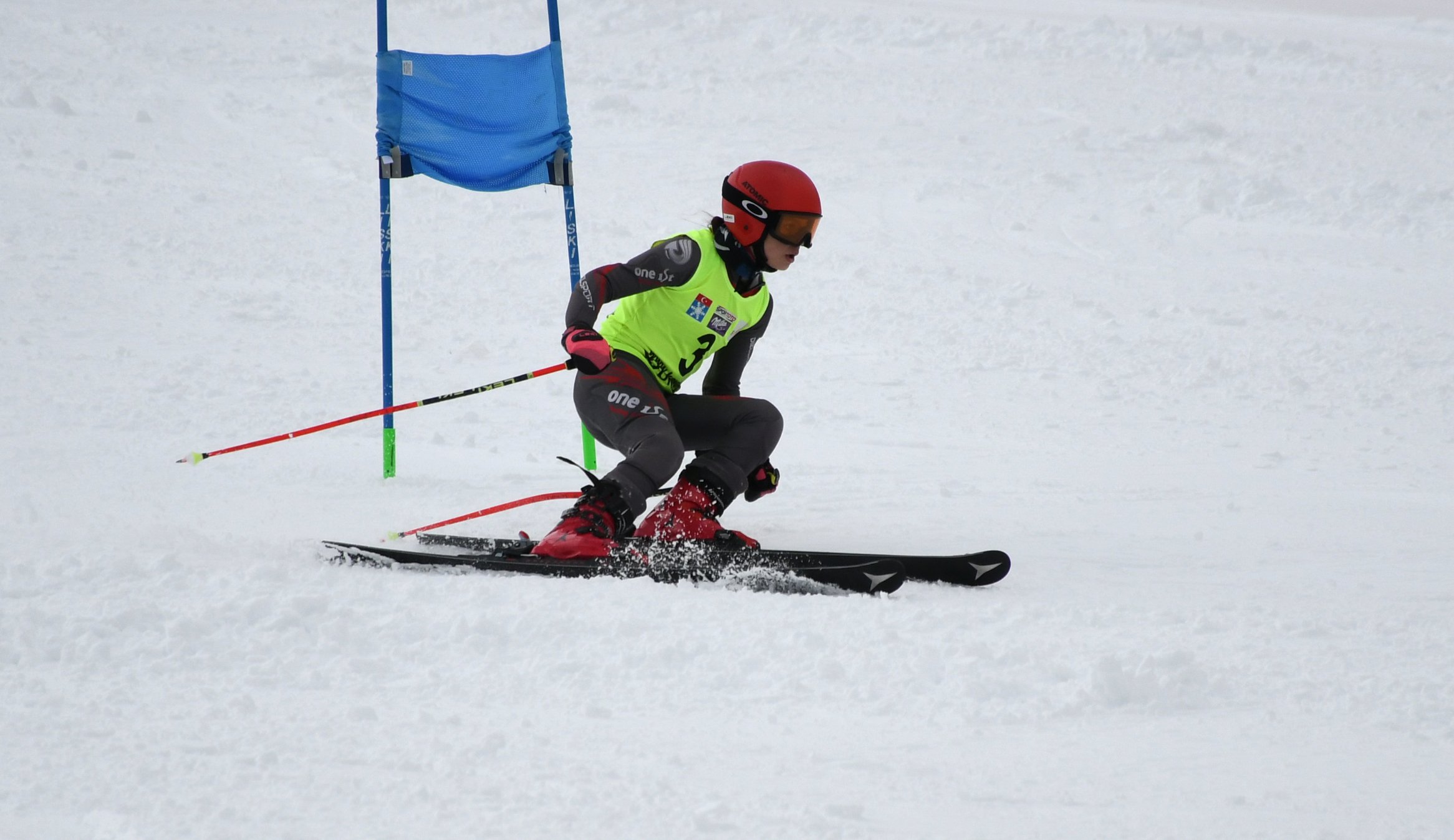 Kars'ta Anadolu Yıldızlar Ligi Türkiye Kayak Şampiyonası yapıldı