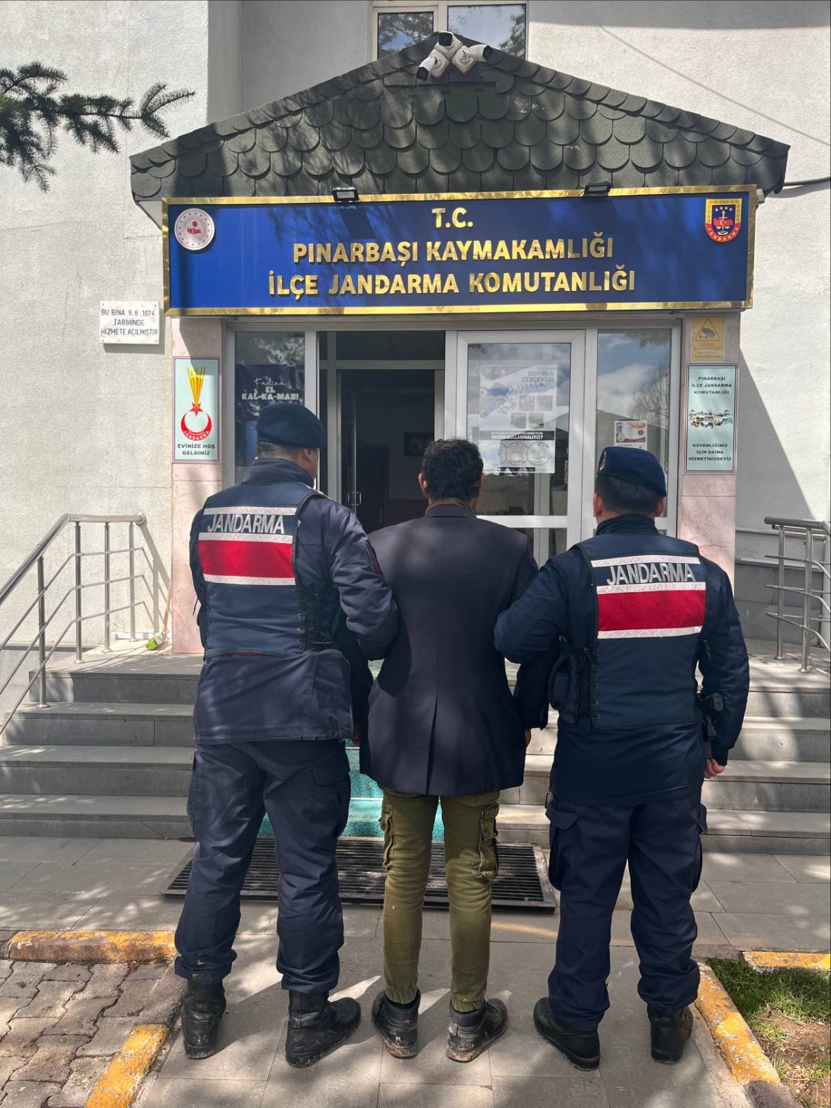 Kayseri'de köpeği ağaca asarak öldüren zanlı gözaltına alındı