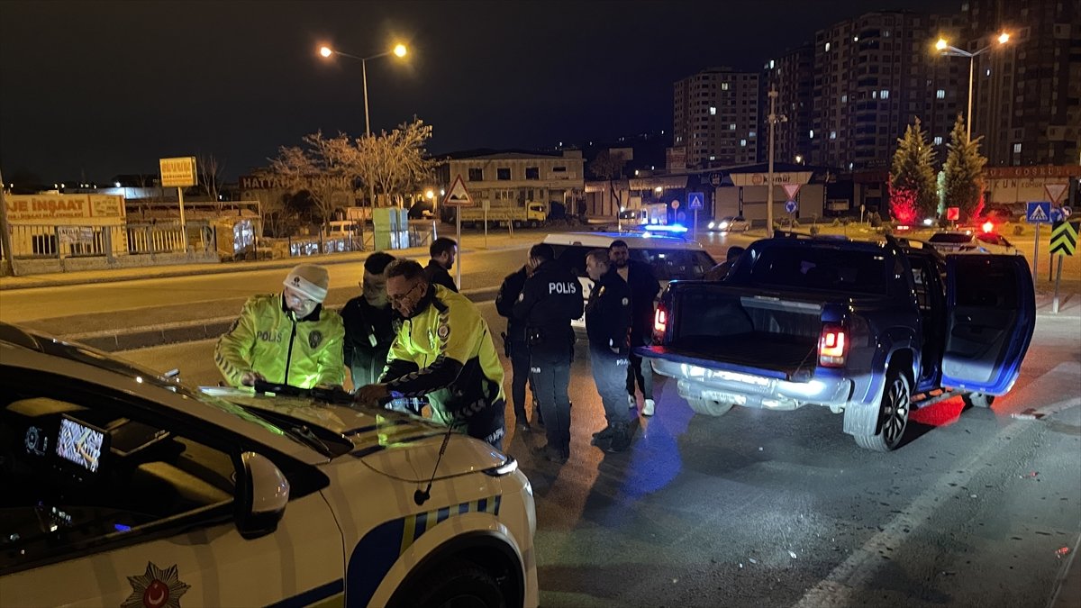 Kayseri'de polisten kaçan 2 sürücüye 920 bin lira ceza uygulandı
