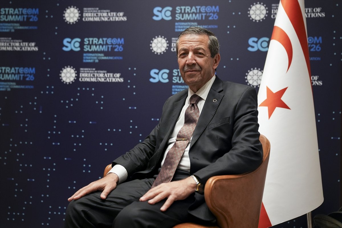 KKTC Dışişleri Bakanı Tahsin Ertuğruloğlu, GKRY'nin NATO üyeliği girişimlerini 'rüya' olarak nitelendirdi: