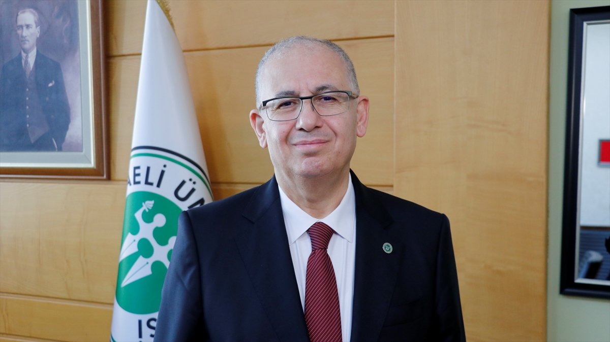 Kocaeli Üniversitesi Hastanesi robotik cerrahi ameliyatlarında çıtayı yükseltti