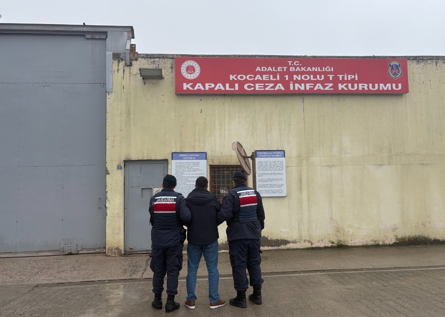 Kocaeli'de firari FETÖ hükümlüsü yakalandı