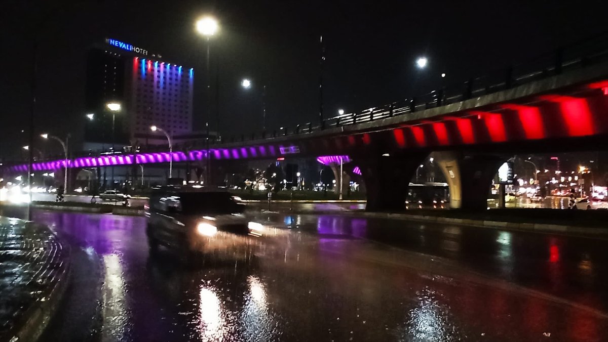 Malatya ve Şanlıurfa'da sağanak etkili oldu