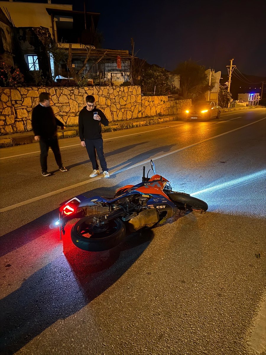 Muğla'da devrilen motosikletin sürücüsü öldü