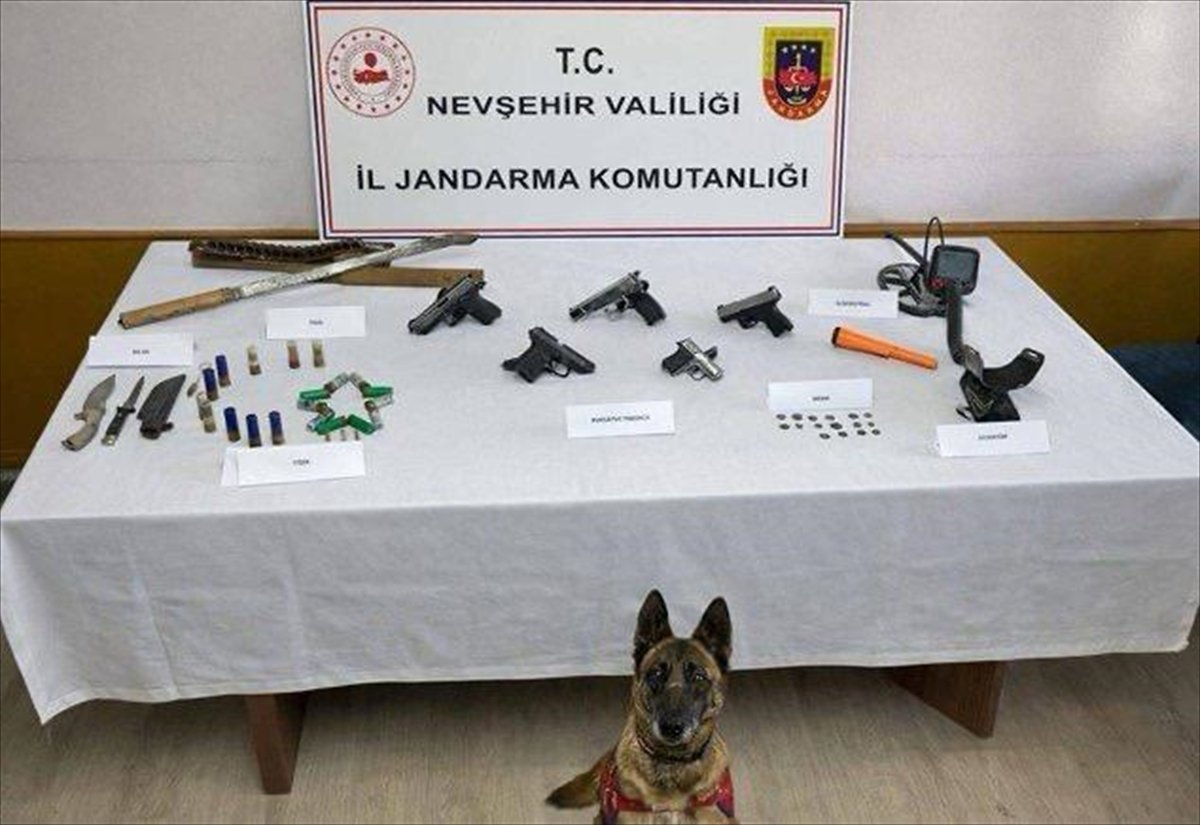 Nevşehir'de tarihi eser niteliğinde 13 sikke ile 3 yüzük ele geçirildi