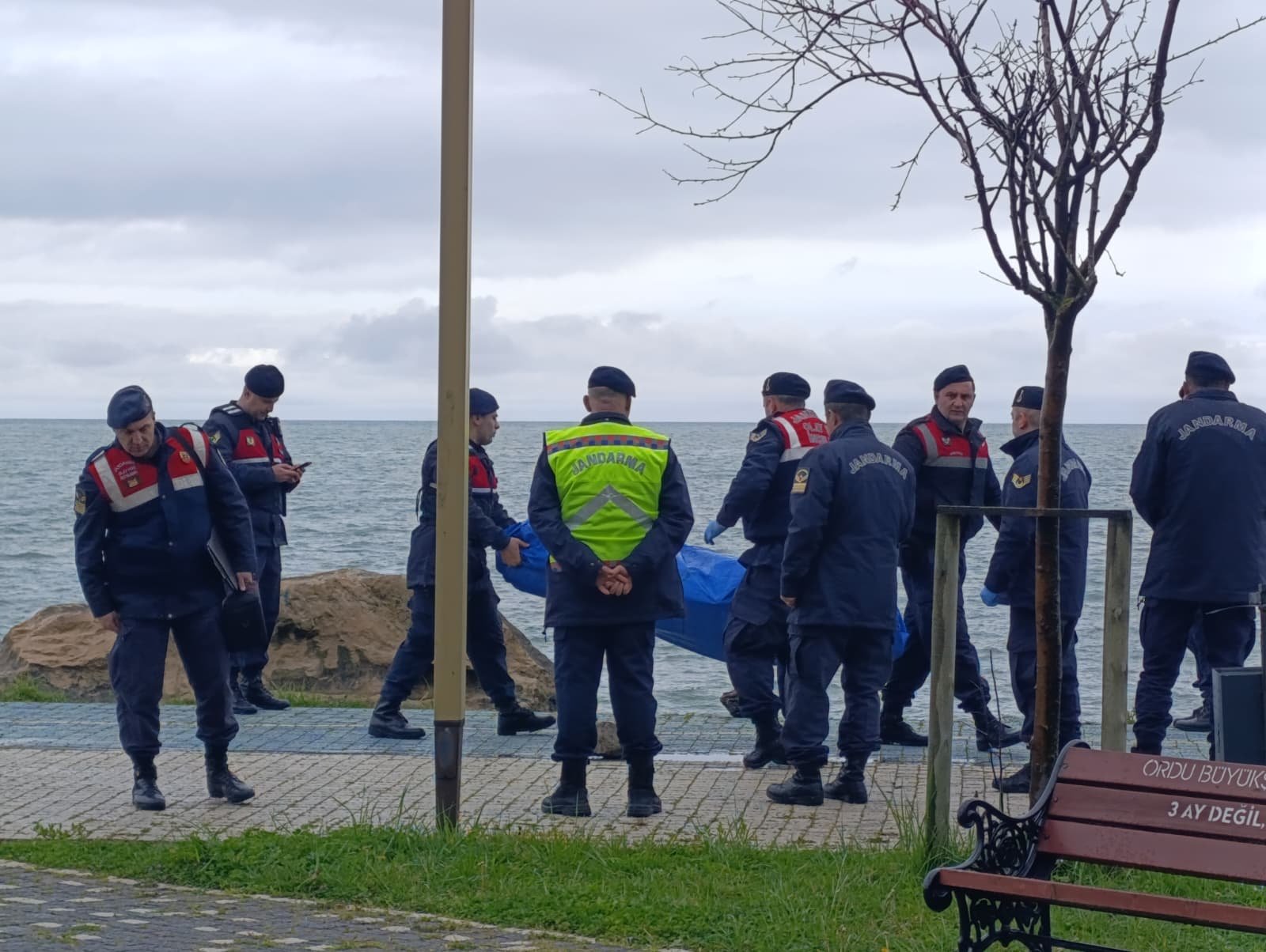 Ordu'da bulunan insansız deniz veya hava aracı olduğu değerlendirilen cisim incelenecek