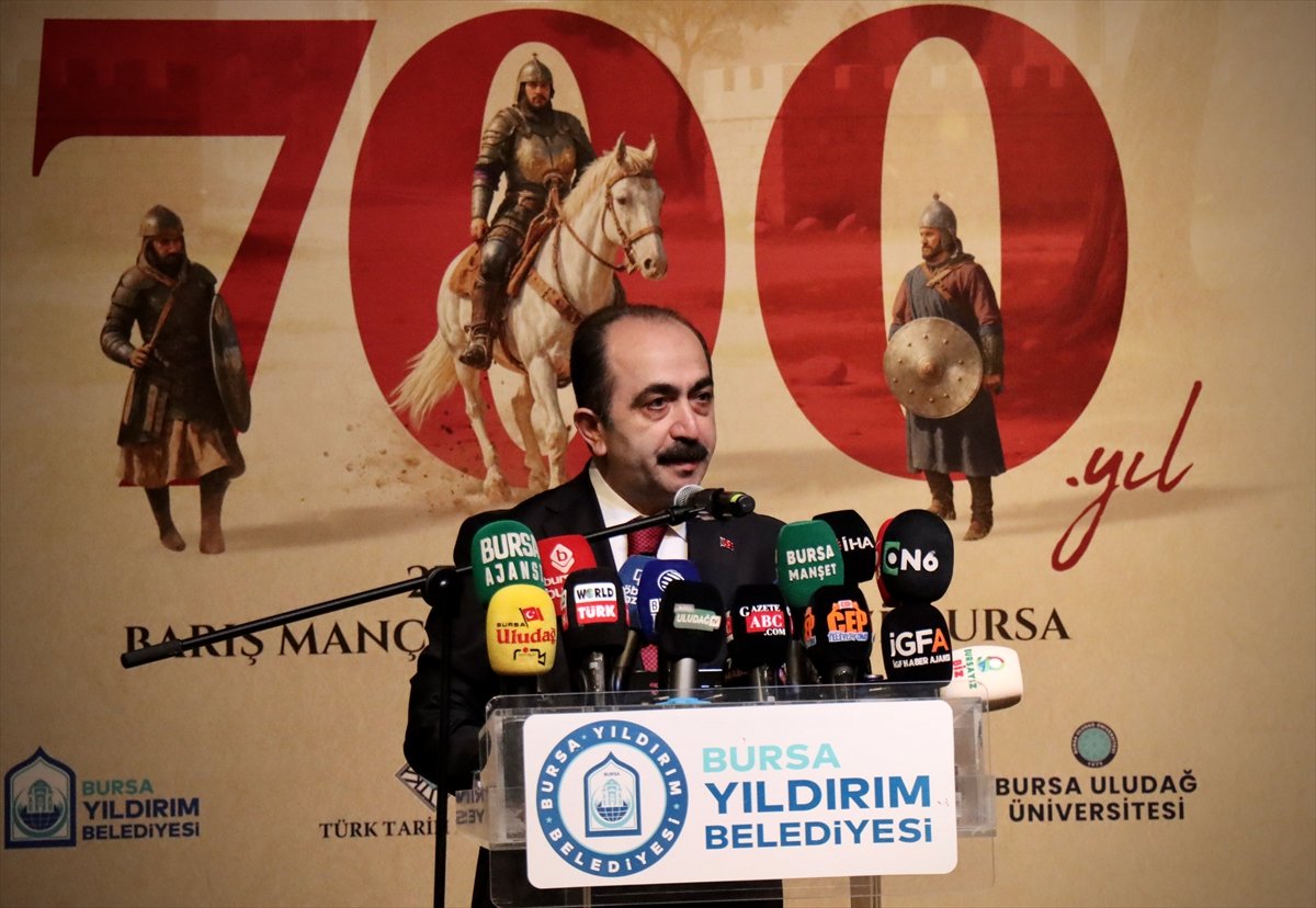 'Osmanlı'nın Kuruluşu ve Bursa'nın Fethi Sempozyumu' sürüyor