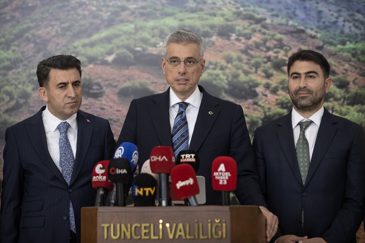 Sağlık Bakanı Memişoğlu, Tunceli'de konuştu: