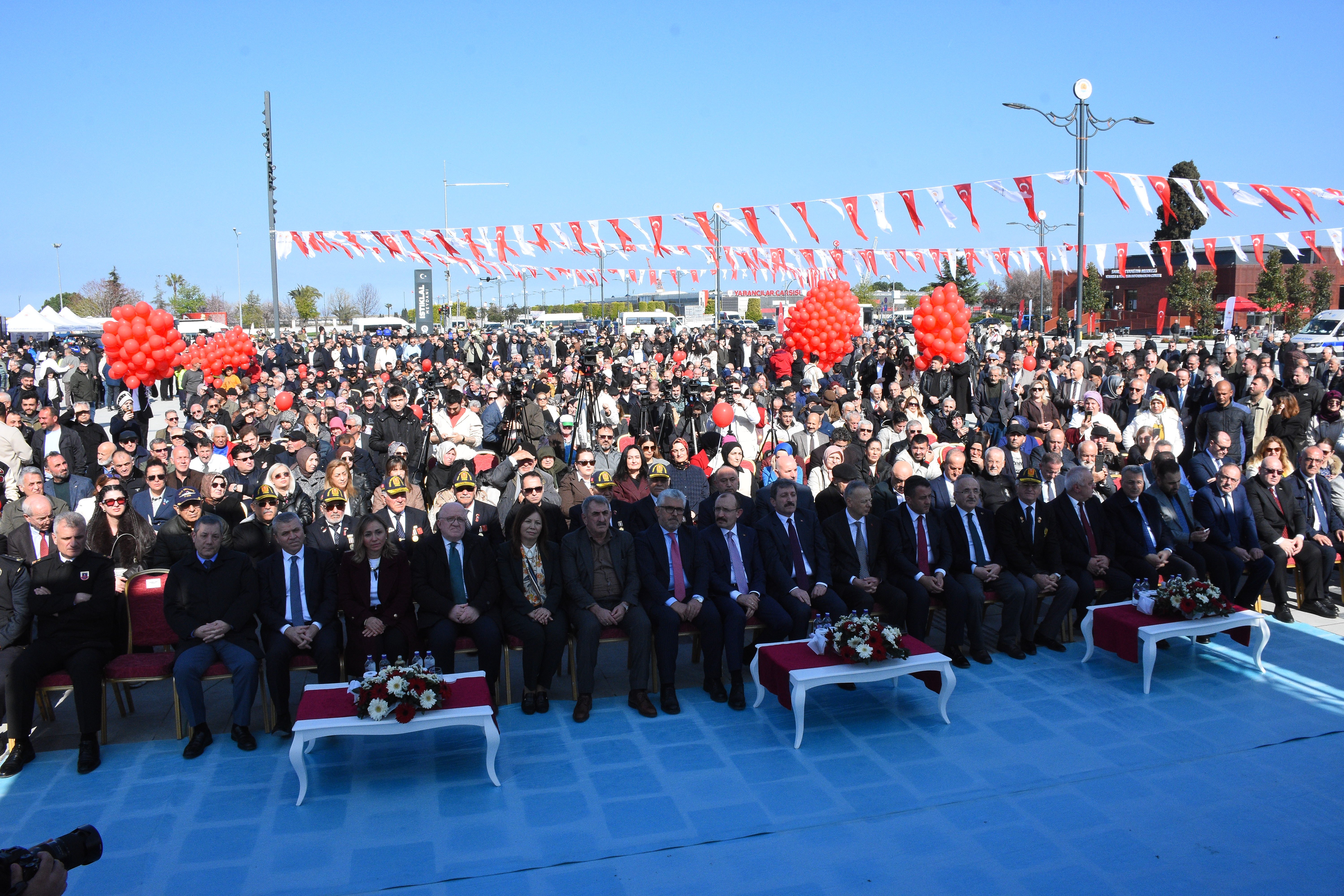 Samsun'da Astorya ile İstiklal Meydanı ve Samsun Tanıtım Merkezi hizmete girdi