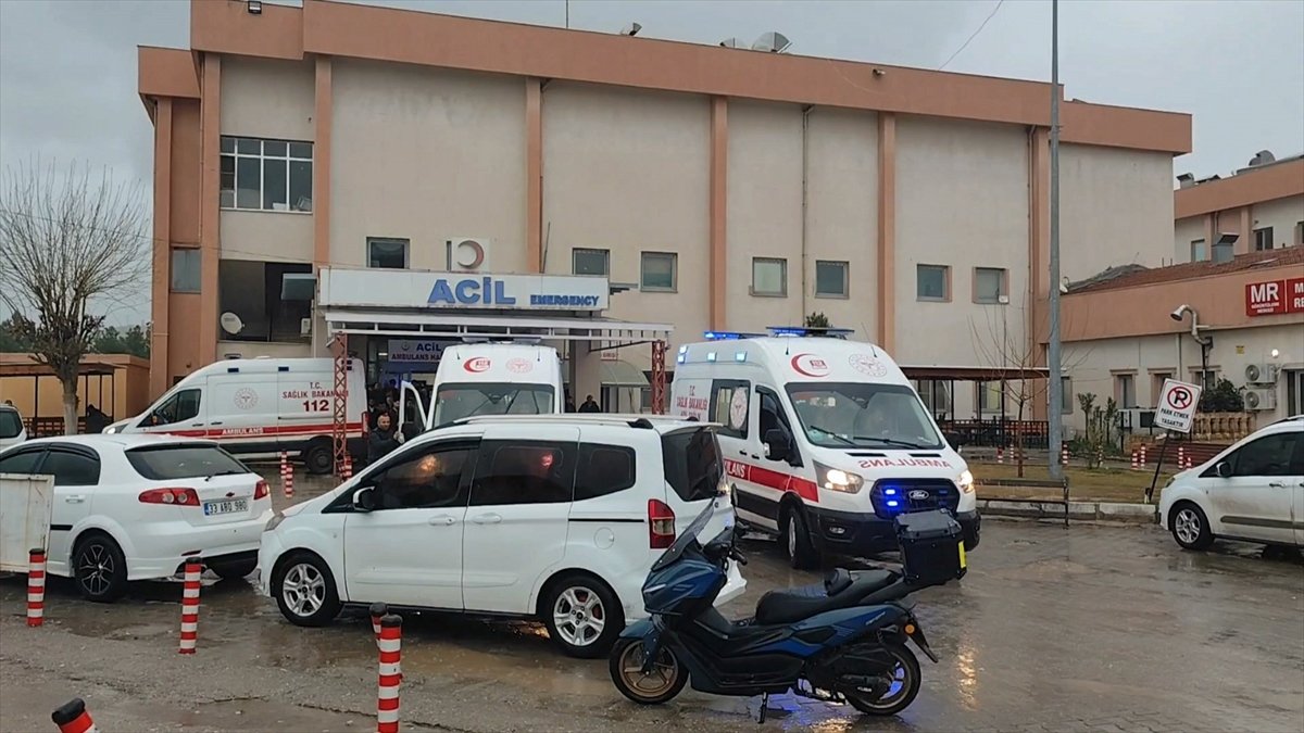 Şırnak'ta devrilen okul servisindeki 5 kişi yaralandı