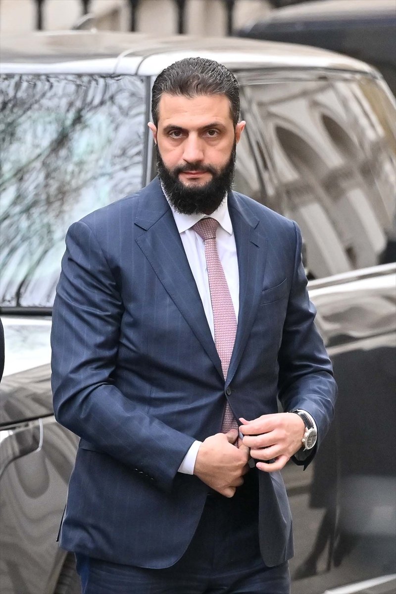 Suriye Cumhurbaşkanı Şara, Londra'daki üst düzey temaslarına başladı