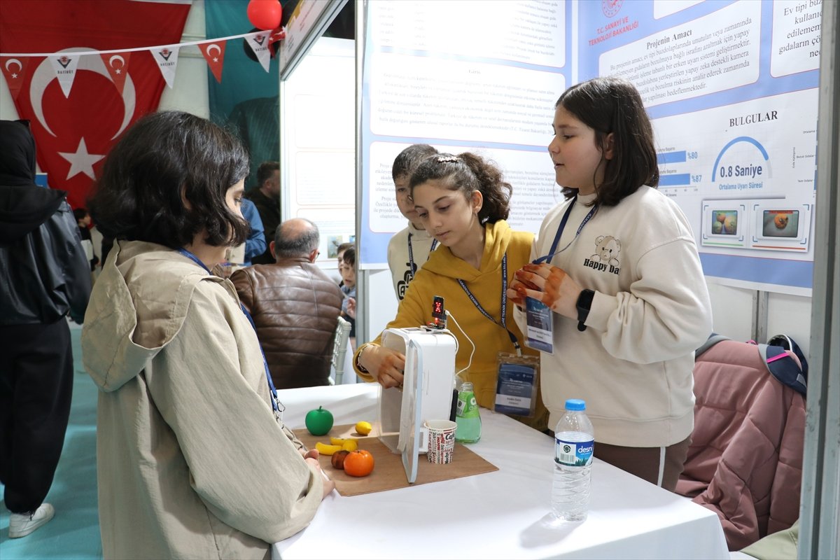 Trabzon'da TÜBİTAK projeleri sergilenmeye devam etti