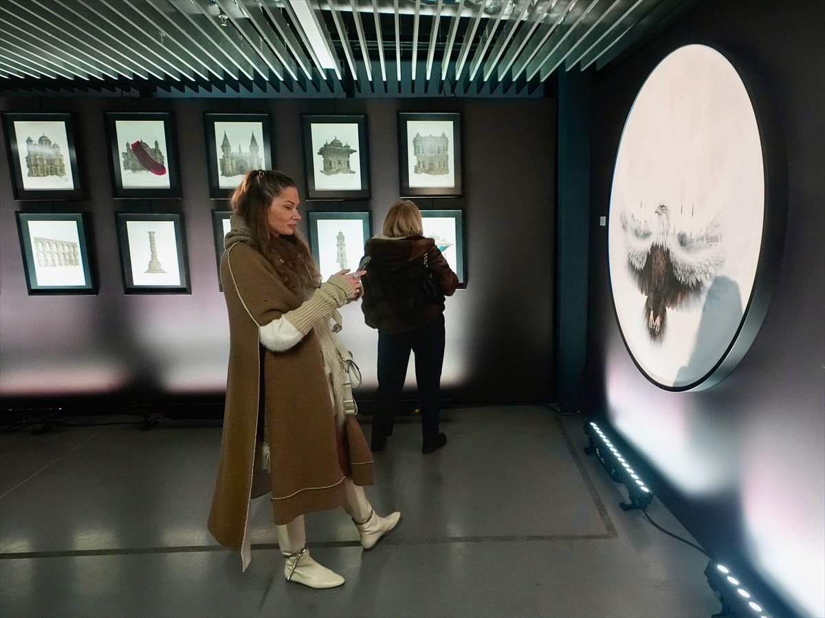 Tüpraş Stadı'nda sergi alanı açıldı