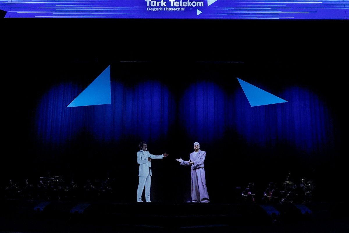 Türk Telekom'un 5G galasında 'yıldızlar geçidi'