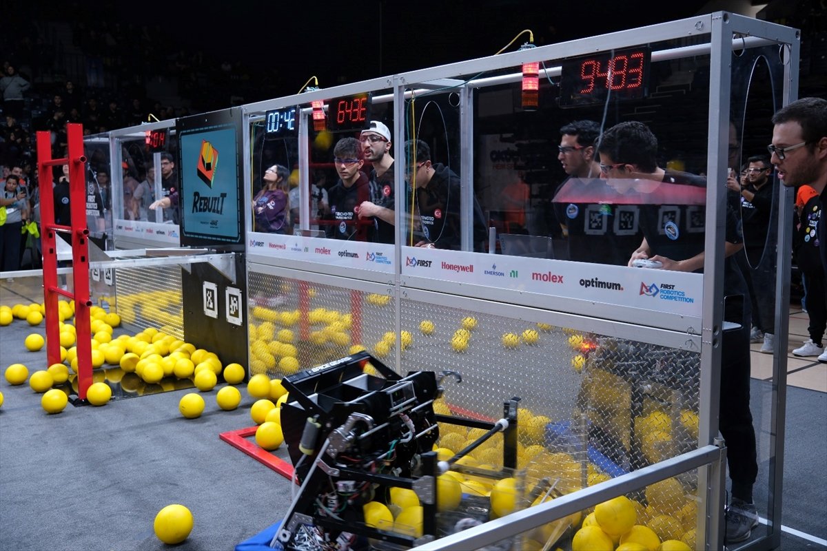 TurkNet desteğiyle FRC 2026'nın ikinci etabı Bakırköy'de başladı