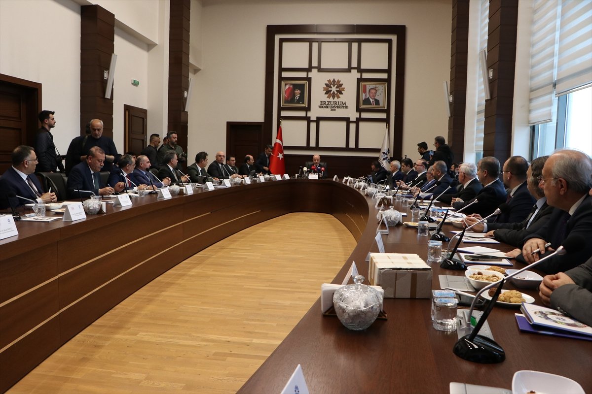 YÖK Başkanı Özvar, Erzurum'da DAP Bölgesi Üniversiteler Birliği Toplantısı'nda konuştu: