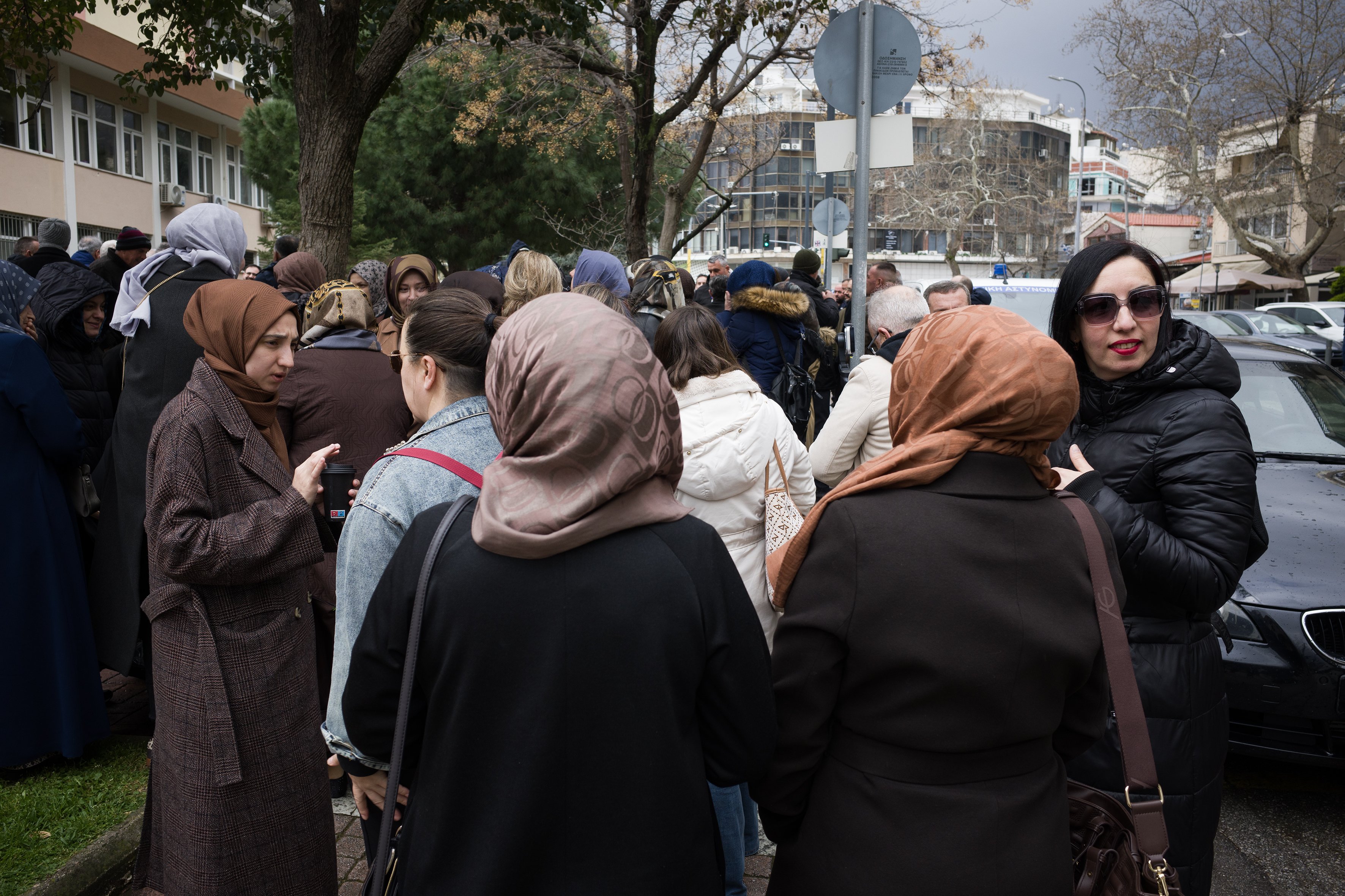 Yunan devletinin atadığı müftüleri protesto eden Batı Trakyalı Türklerin davası ertelendi