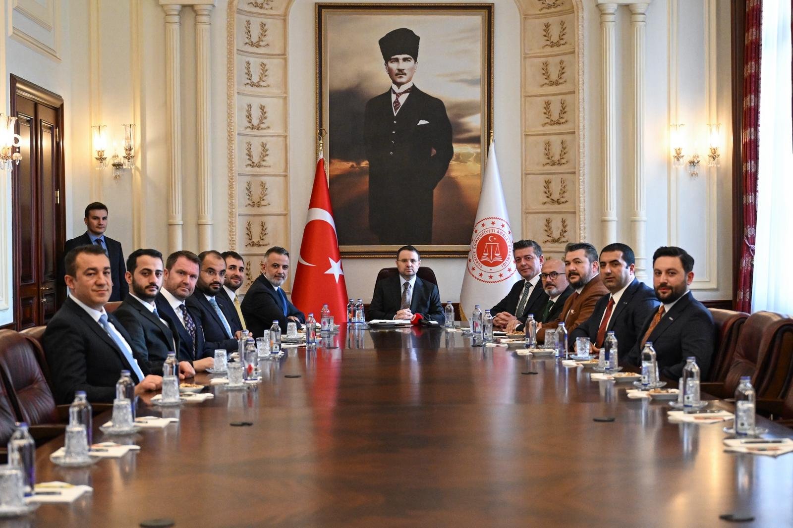 Adalet Bakanı Gürlek, ASKON heyetini kabul etti: