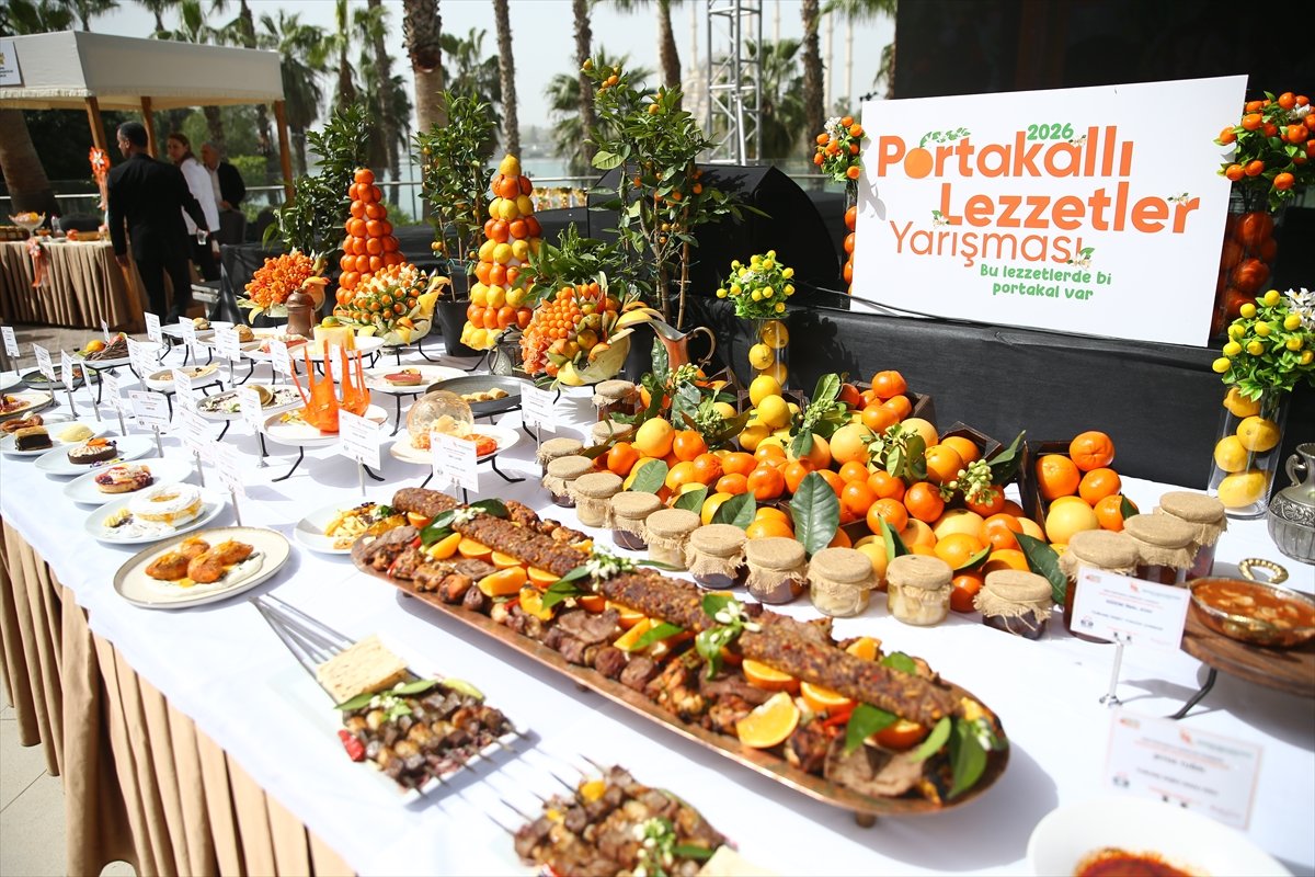 Adana'da karnaval kapsamında 'Portakallı Lezzetler Yarışması' düzenlendi