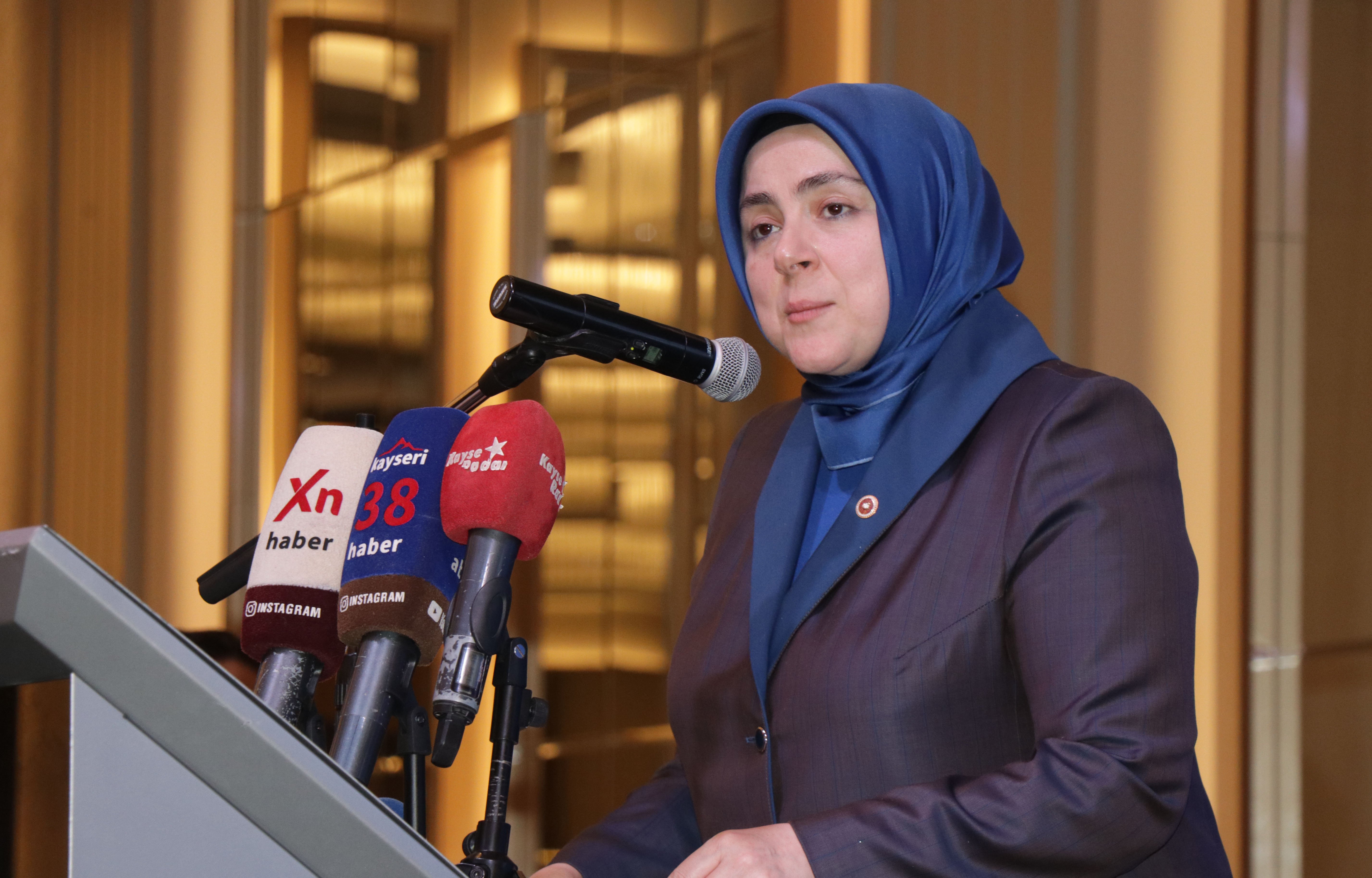 AK Parti Genel Merkez Kadın Kolları Başkanı Ercan, Kayseri'de iş kadınlarıyla buluştu: