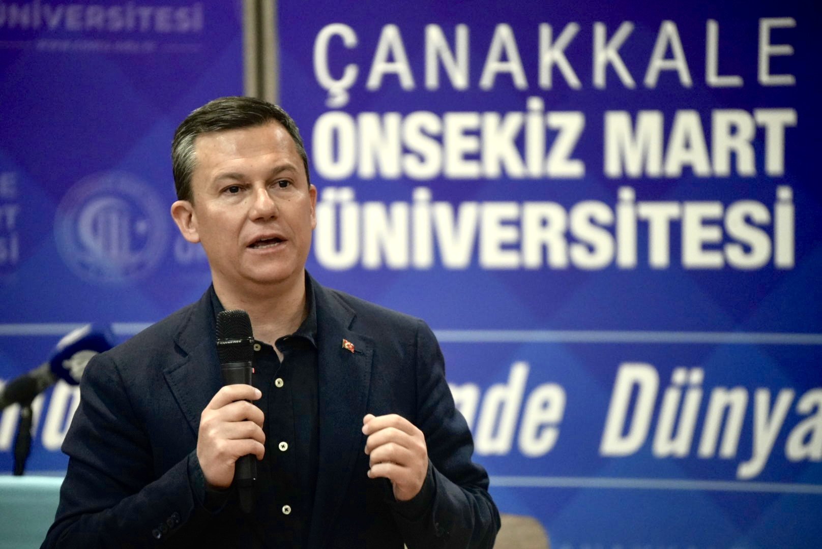AK Parti MKYK Üyesi Fatih Şahin, Çanakkale'de 'İhtisas Akademi' programında konuştu:
