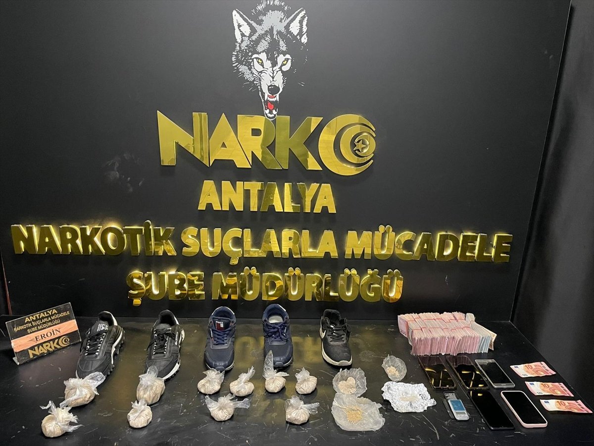 Antalya'da uyuşturucu operasyonunda 22 zanlı tutuklandı