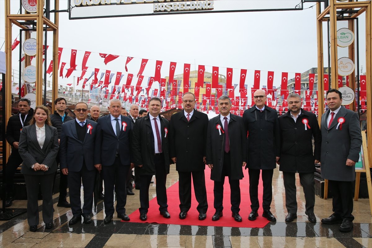 Aydın'da 'İşyurtları Ürün ve El Sanatları Fuarı' açıldı