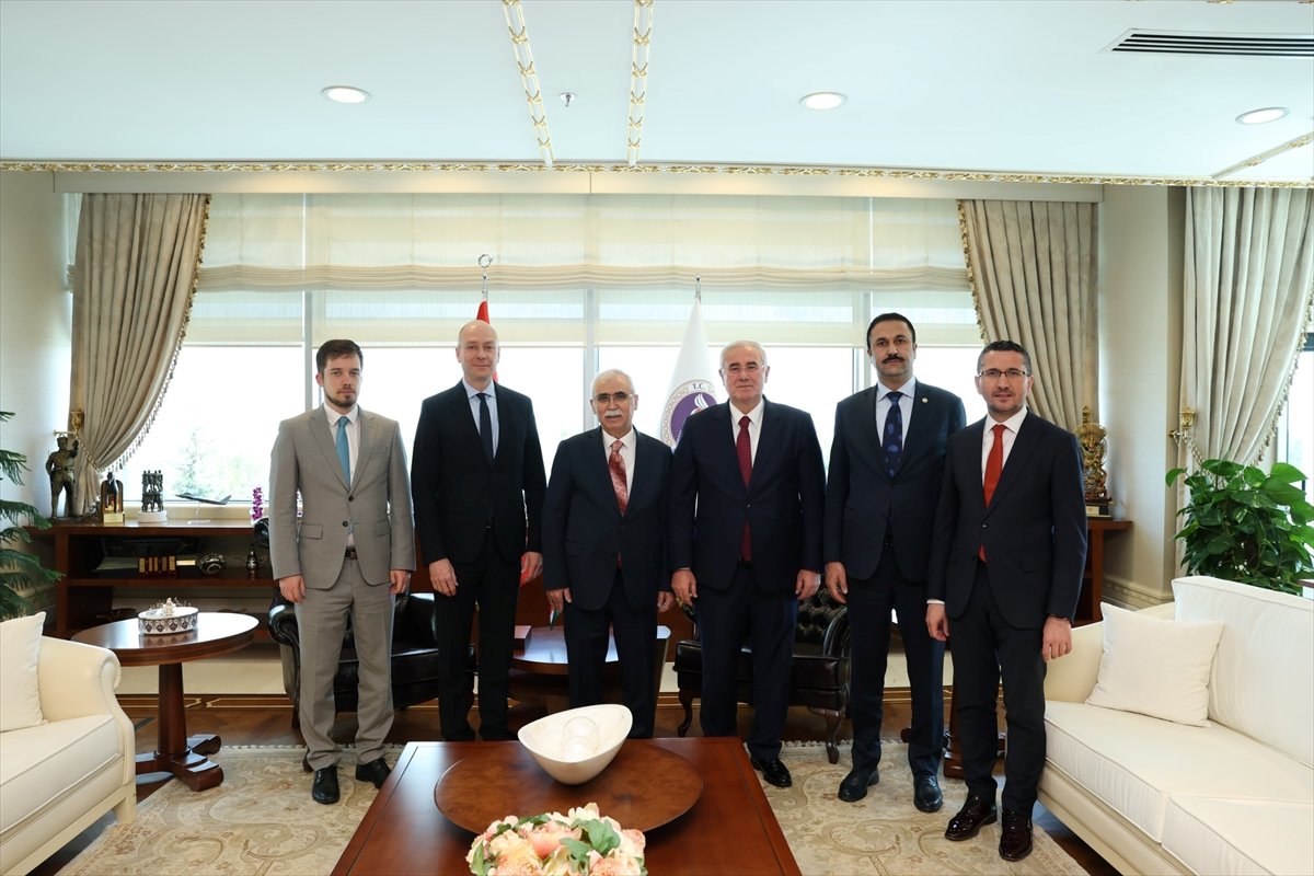 AYM Başkanı Özkaya, Macaristan Anayasa Mahkemesi Üyesi Kozma'yı kabul etti