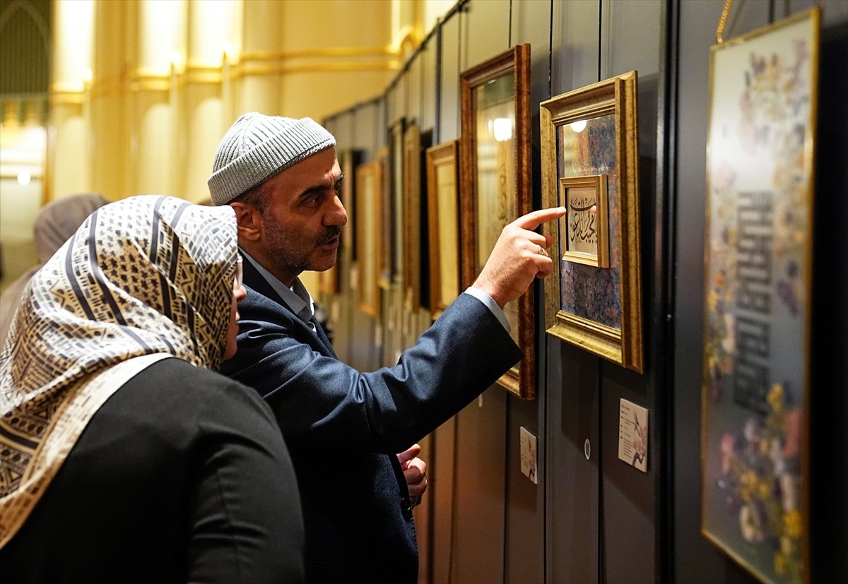 'Bahar-ı Nebat' sergisi, Taksim Camisi Kültür Sanat Merkezi'nde açıldı