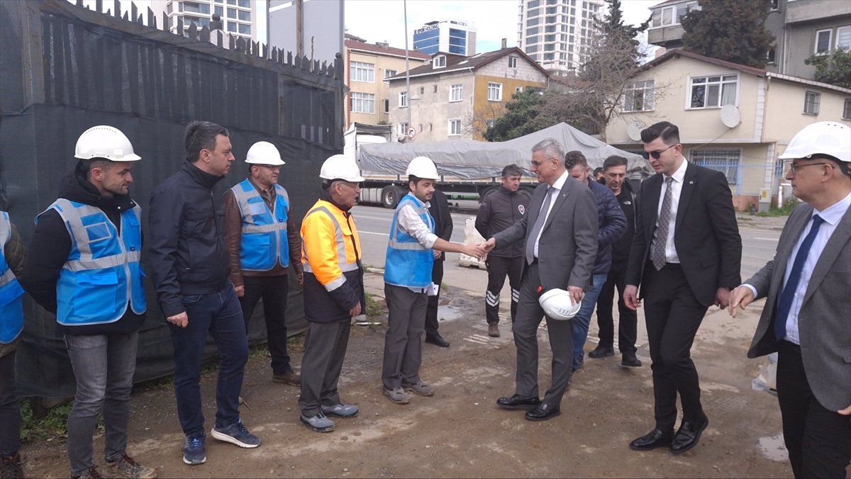 Bakan Memişoğlu, Fatih Sultan Mehmet Eğitim ve Araştırma Hastanesi şantiyesinde incelemelerde bulundu: