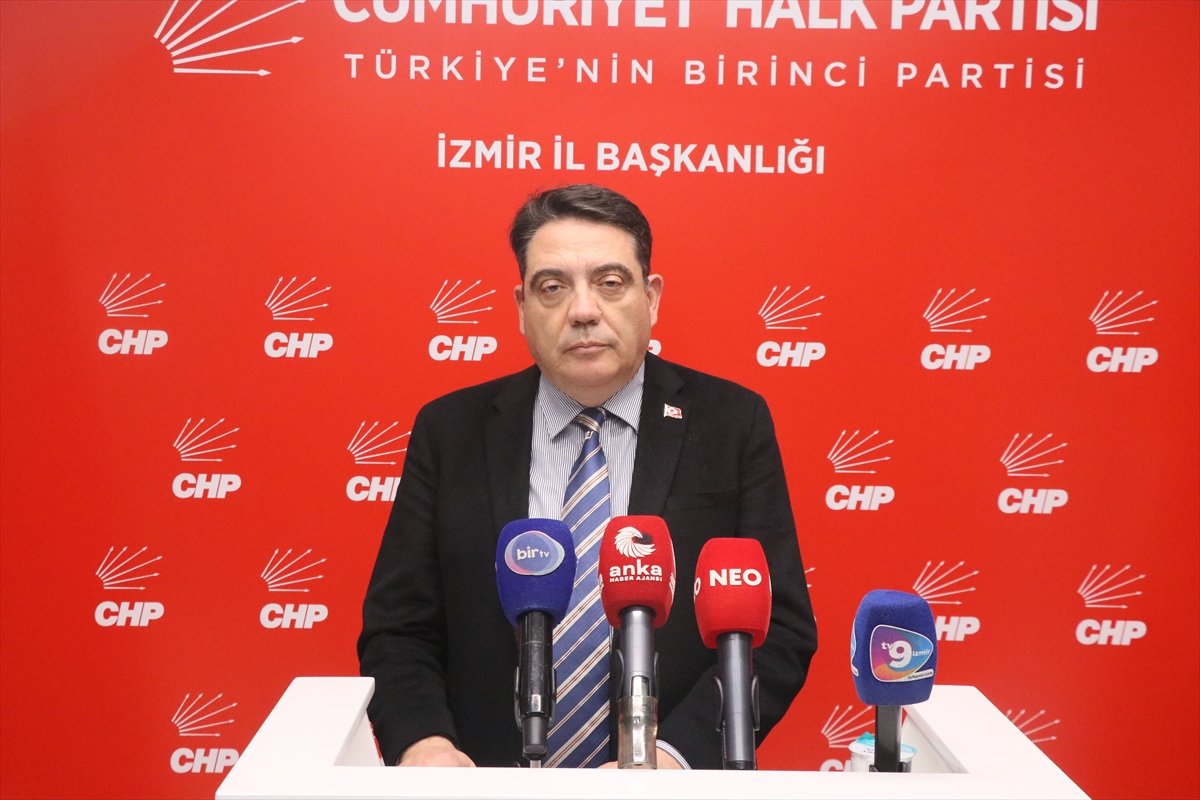 CHP Genel Başkan Yardımcısı Bağcıoğlu, İzmir'de basın toplantısı düzenledi: