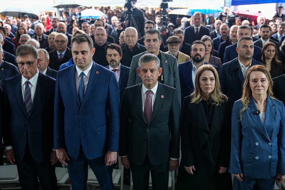 CHP Genel Başkanı Özel, İzmir'de konuştu: