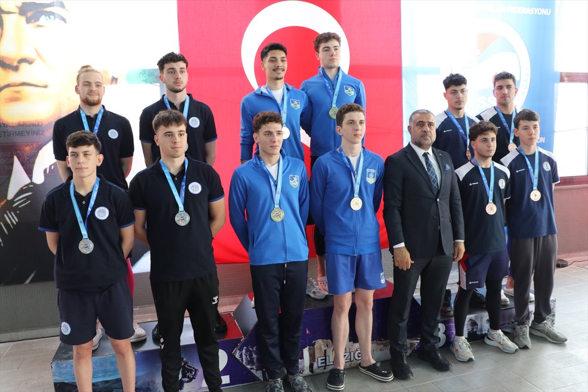 Cumhurbaşkanlığı Kupası Paletli Yüzme Şampiyonası'nda Türkiye rekoru