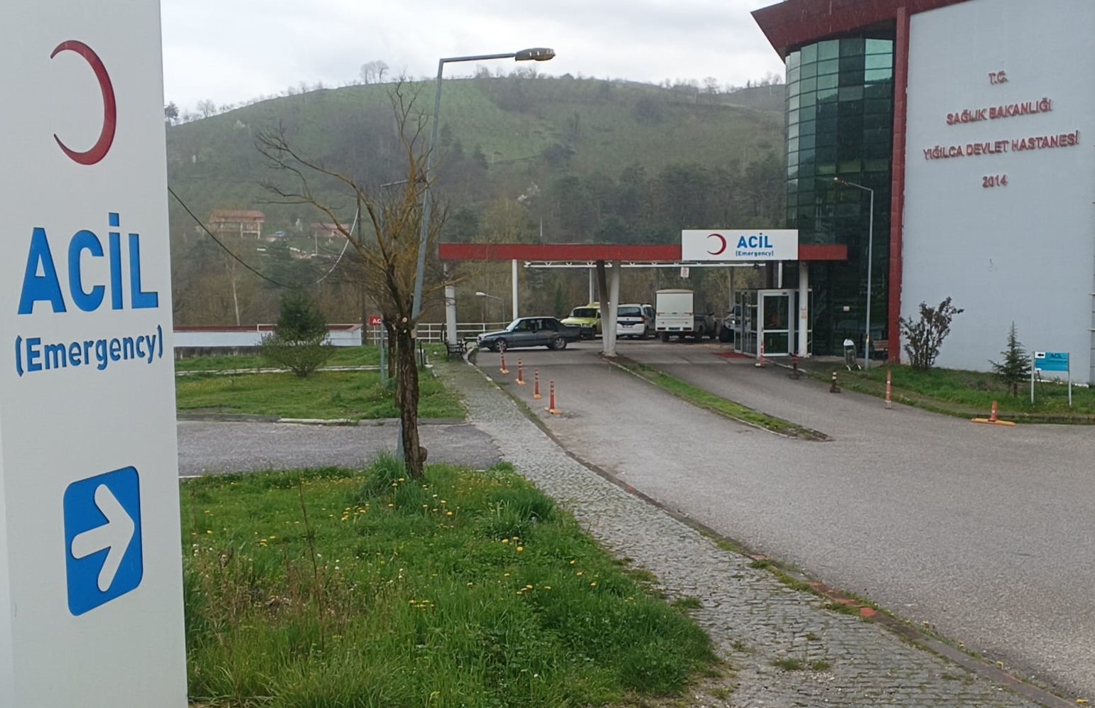 Düzce'de 5 kişi karbonmonoksit zehirlenmesi şüphesiyle hastaneye kaldırıldı